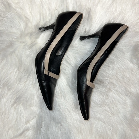 Sergio Rossi Dark Chocolate Brown & Cream Kitten Heels! - Picture 4 of 8